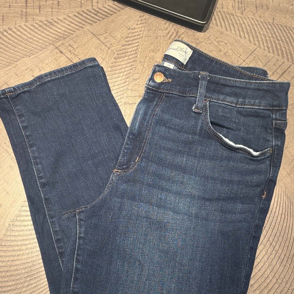 Universal Thread high rise slim straight Leg Jeans